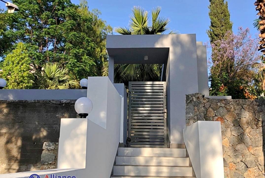 A unique villa in the upper part of the city of Kyrenia