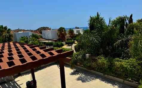 Luxury villa 3+1 on the seafront, sandy beach, in the Caesar Beach complex