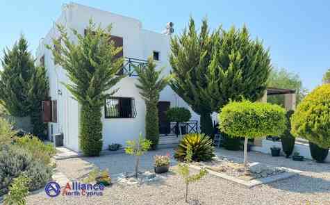 Spacious villa in Tatlisu in a complex with a swimming pool on the seashore