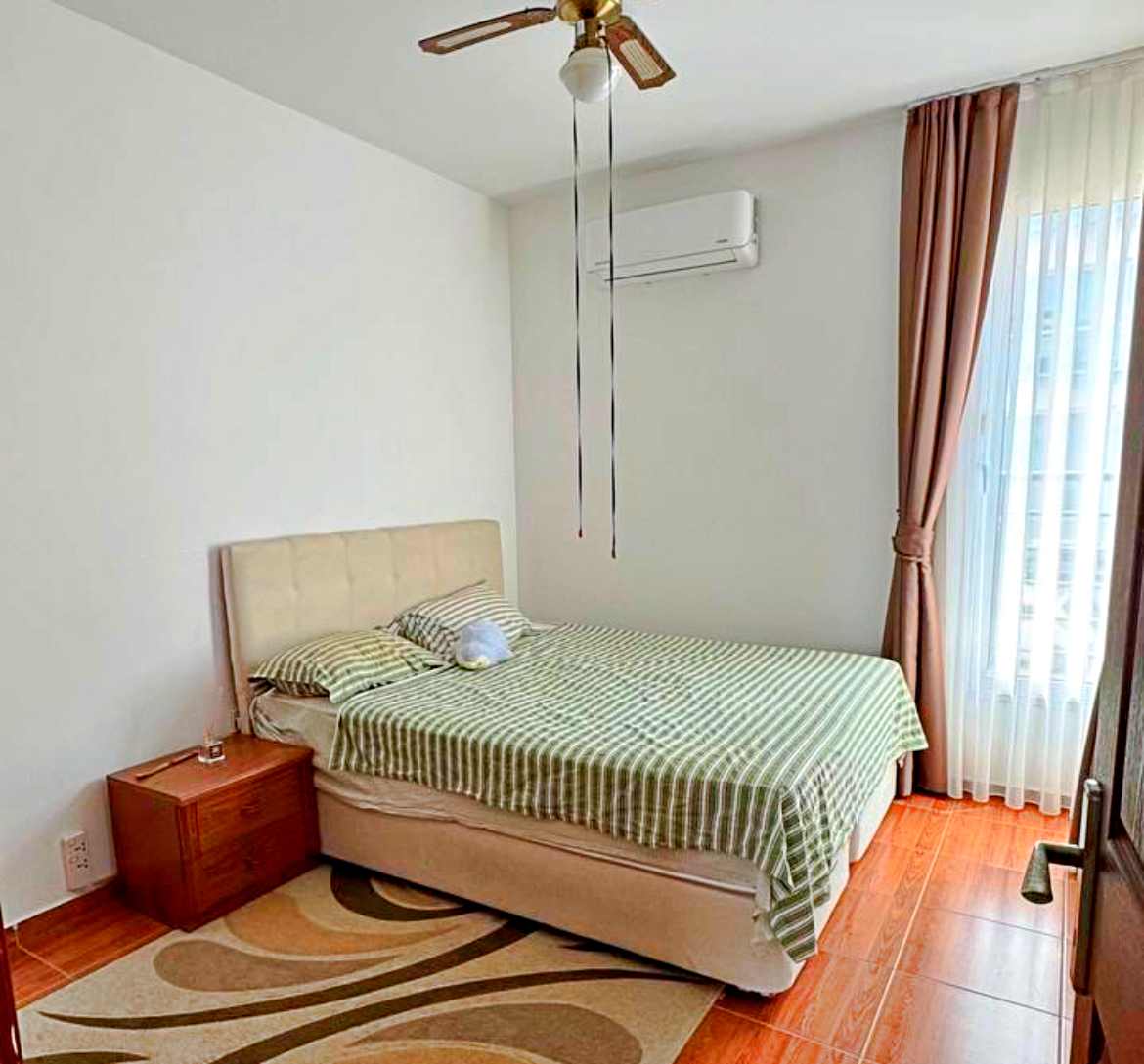 Luxury 3+1 apartment in a quiet complex in the center of Kyrenia