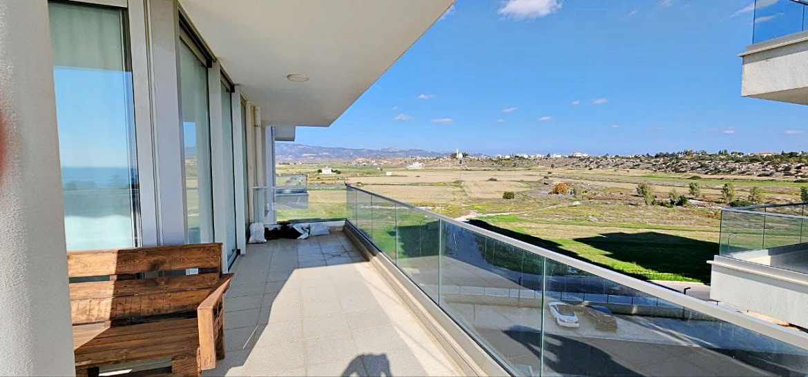 Spacious and Modern 2+1 Apartment for Sale in the Exclusive "Abelia" Complex by the Sea!