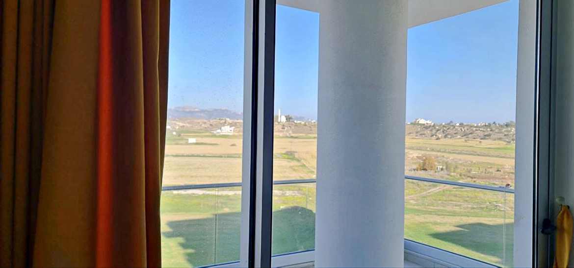 Spacious and Modern 2+1 Apartment for Sale in the Exclusive "Abelia" Complex by the Sea!