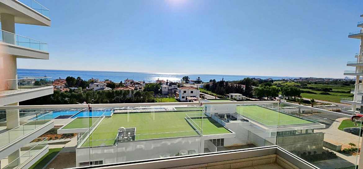 Spacious and Modern 2+1 Apartment for Sale in the Exclusive "Abelia" Complex by the Sea!