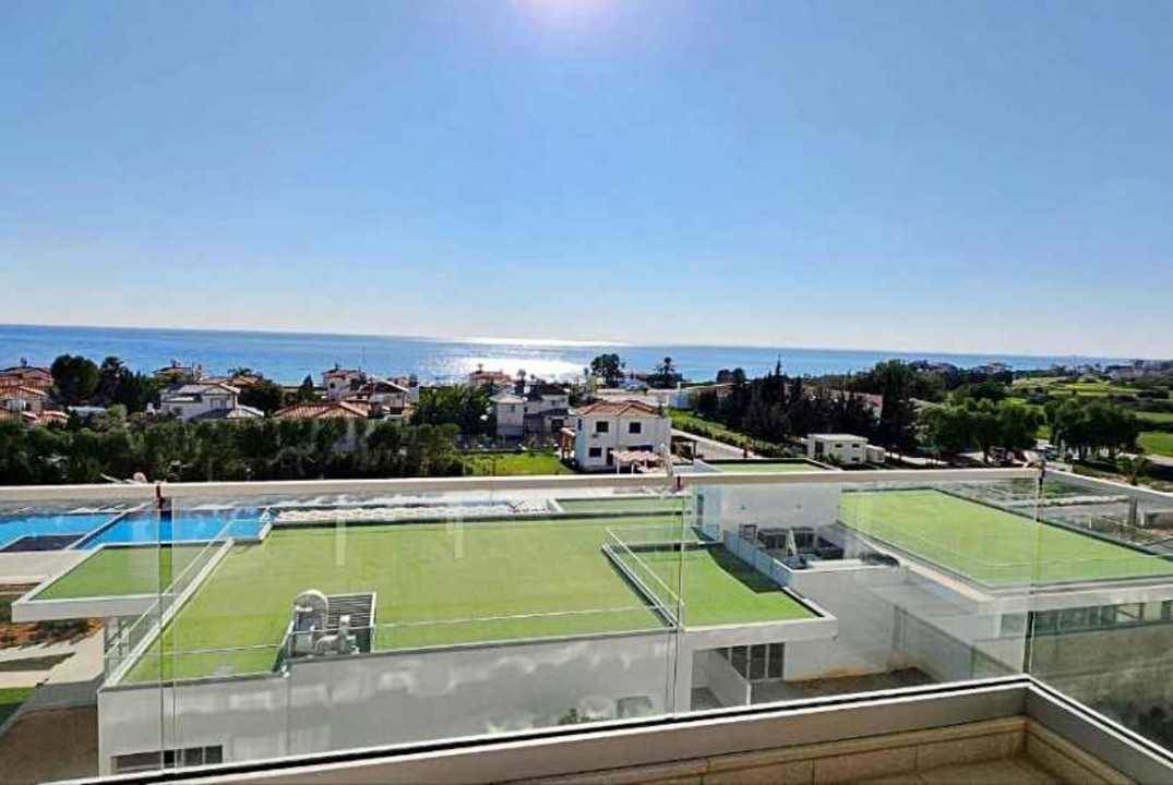 Spacious and Modern 2+1 Apartment for Sale in the Exclusive "Abelia" Complex by the Sea!