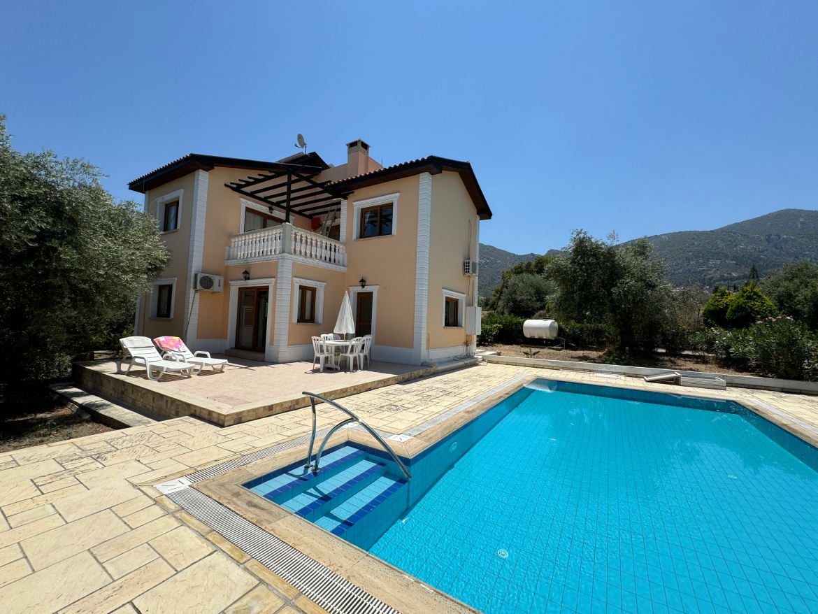  Villa for Long-Term Rent in an Exclusive Location on Northern Cyprus