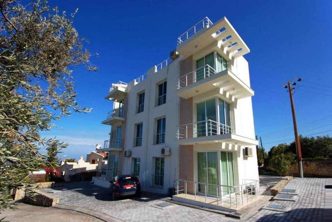 For sale: a stylish and cozy apartment in the heart of Alsancak, Northern Cyprus!